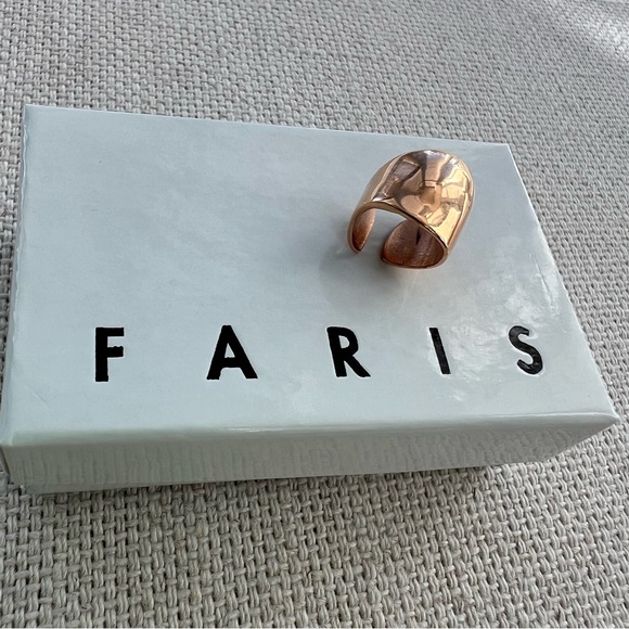 FARIS SSENSE Exclusive Rose Gold Small Bubble Ear Cuff - Picture 7 of 10